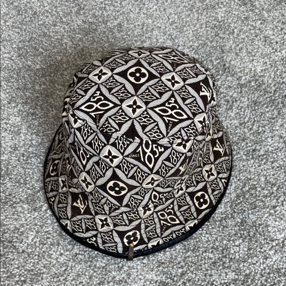 Louis Vuitton Monogram Bucket Hat in Black and Cream
